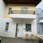 Casa à venda com 3 quartos, sendo 1 suíte, no condomínio New Village, Cotia - SP