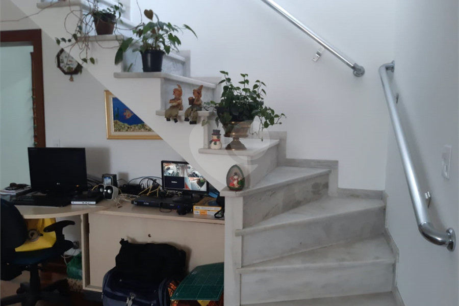 Sobrado à venda com 3 quartos, sendo 1 suíte, em Tremembé, São Paulo, SP