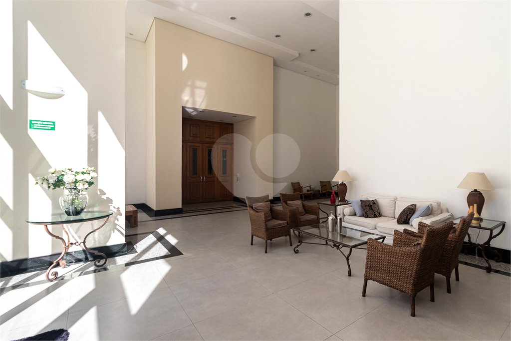 Apartamento à venda ou para alugar com 1 suíte em Pinheiros, São Paulo, SP