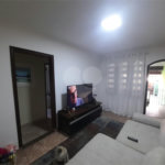 Casa à venda com 3 quartos, sendo 1 suíte,  em Vila Figueira, Suzano, SP
