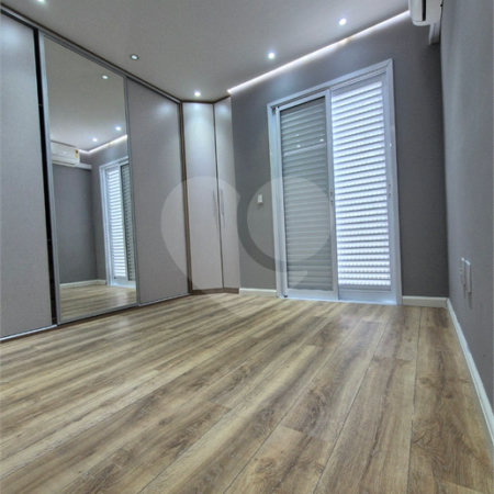 Sobrado à venda com 3 quartos, sendo 1 suíte,  em Vila Pedra Branca, São Paulo, SP