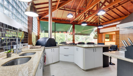 Casa à venda com 4 suítes em Chácara Monte Alegre, São Paulo, SP