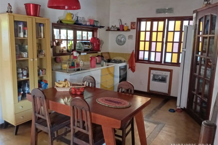 Casa à venda com 4 quartos, sendo 3 suítes, em Geribá, Armação dos Búzios, RJ