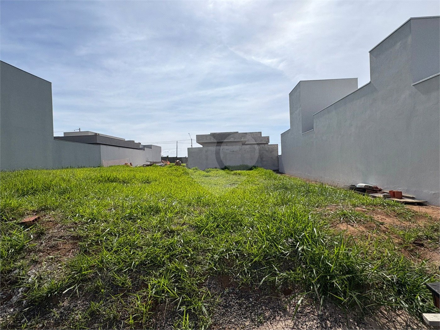 Loteamento á venda no Residencial Villenevve.