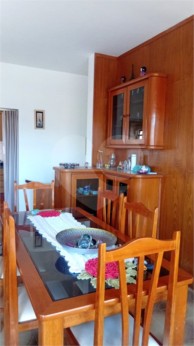 Casa à venda ou para alugar com 7 quartos, sendo 1 suíte,  em Vila Mogilar, Mogi das Cruzes, SP