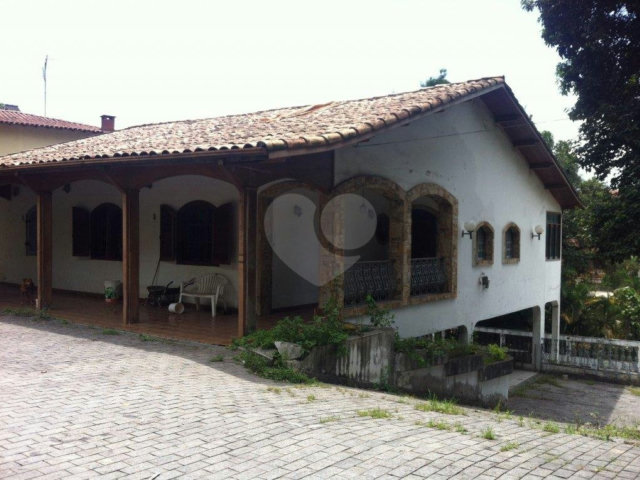 Casa à venda com 3 quartos, sendo 1 suíte,  em Tremembé, São Paulo, SP