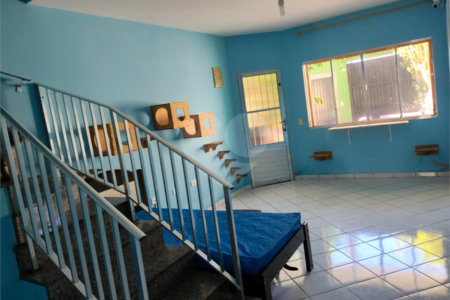 Casa à venda com 3 quartos em Jardim Santa Clara, Guarulhos, SP