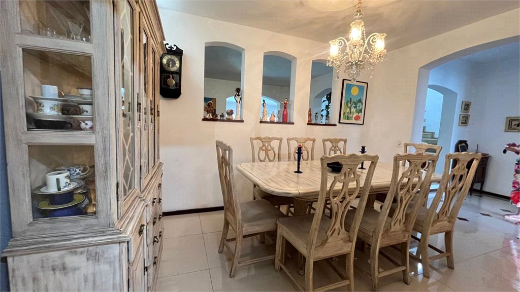 Casa à venda com 4 quartos, sendo 2 suítes, em Lar São Paulo, São Paulo, SP