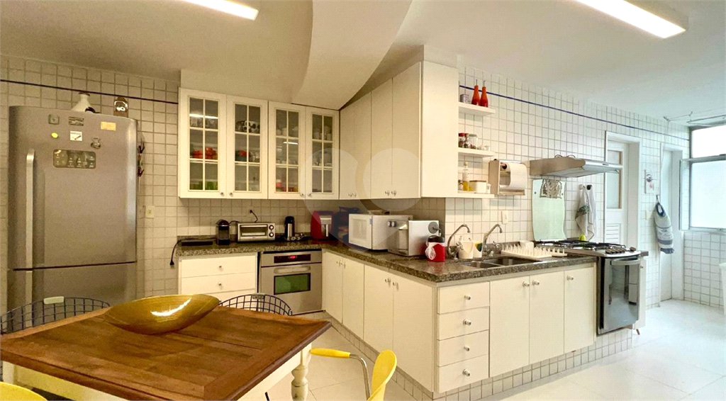 Apartamento à venda com 3 quartos, sendo 1 suíte, em Jardim Paulistano, São Paulo, SP