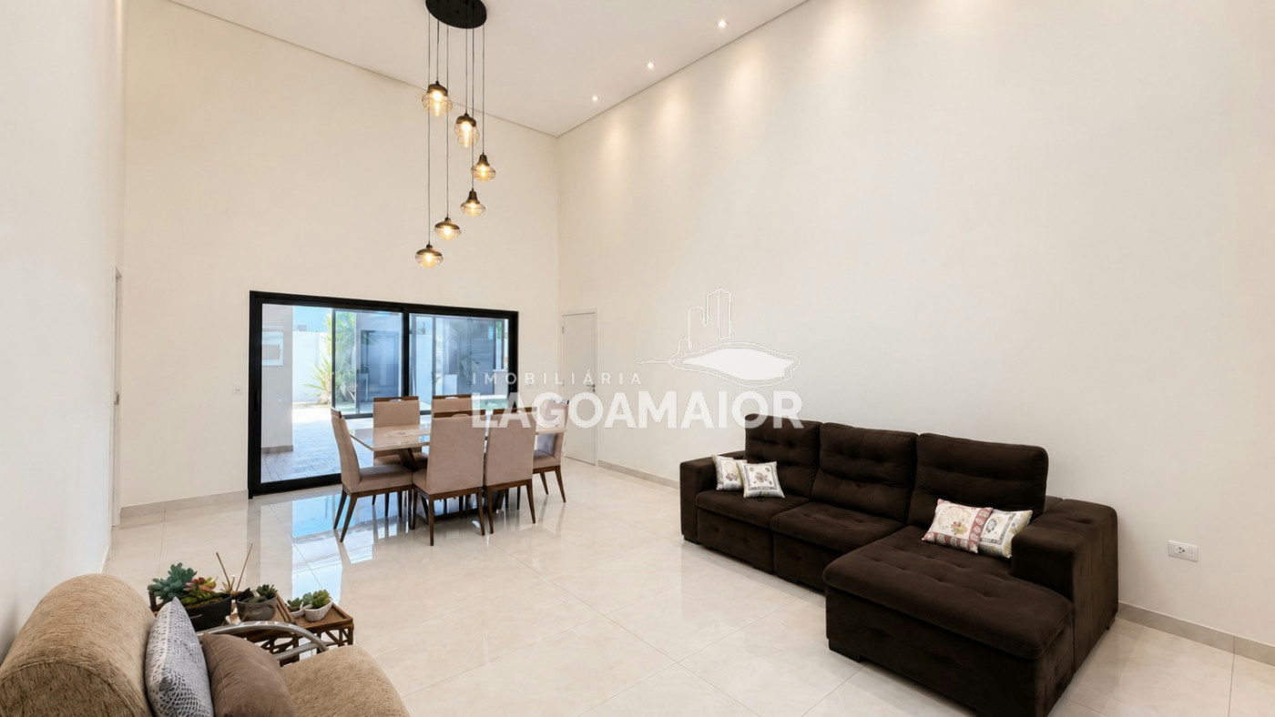 Casa à venda com 3 quartos, sendo 3 suítes, no condomínio Residencial Costa Leste, Três Lagoas - MS