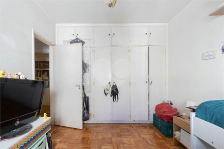 Apartamento à venda com 4 quartos, sendo 1 suíte, em Jardim Paulista, São Paulo, SP