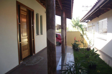 Casa Térrea à venda ou para alugar com 3 quartos, sendo 1 suíte, em Jardim Celani, Salto, SP