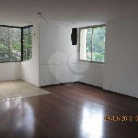 Apartamento à venda com 4 quartos, sendo 1 suíte, em Vila Andrade, São Paulo, SP