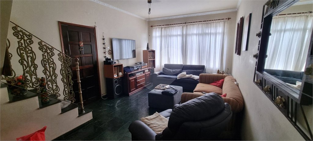 Sobrado à venda com 2 quartos em Tremembé, São Paulo, SP