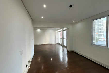 Apartamento à venda com 3 quartos, sendo 1 suíte, em Cerqueira César, São Paulo, SP