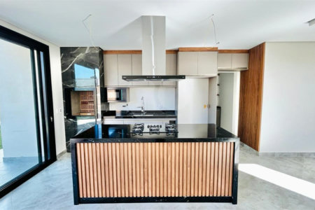 Casa à venda com 4 quartos, sendo 3 suítes,  no condomínio Residencial Jardim Villa Verona, Sorocaba - SP