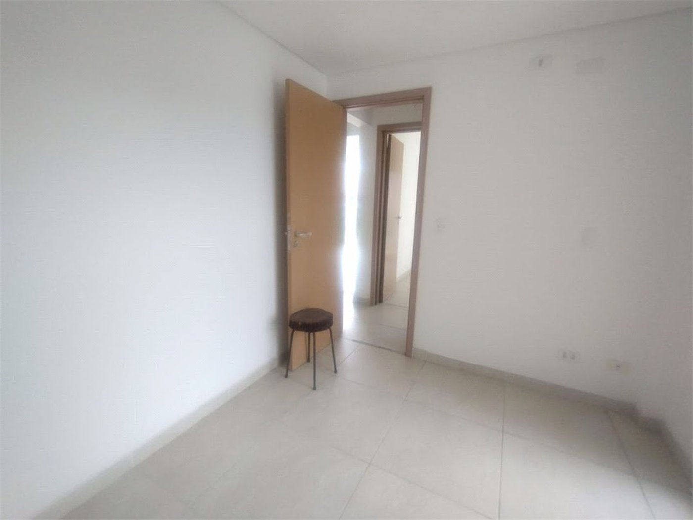 Apartamento Moderno à Venda na Enseada | Varanda Gourmet e Lazer Completo