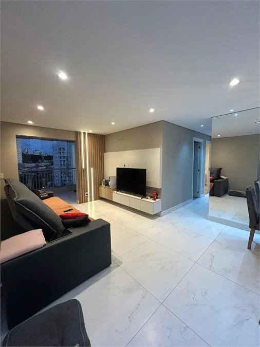 Apartamento à venda com 3 quartos, sendo 1 suíte,  em Jardim Vazani, São Paulo, SP