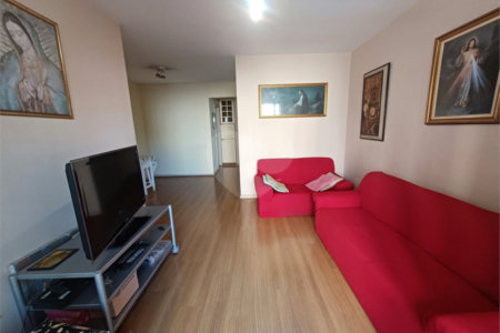 Apartamento à venda com 3 quartos, sendo 1 suíte, em Jardim das Acácias, São Paulo, SP