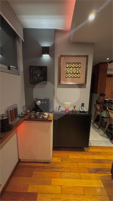 Apartamento à venda com 2 quartos, sendo 1 suíte, em Vila Olímpia, São Paulo, SP