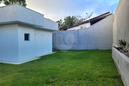 Casa à venda com 2 quartos, sendo 1 suíte, em Orla Norte, Porto Seguro, BA