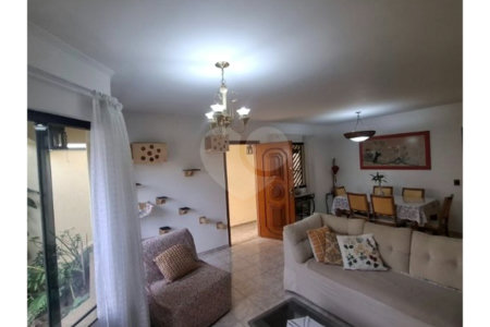 Casa à venda com 4 quartos, sendo 3 suítes, em Vila Aurora (zona Norte), São Paulo, SP