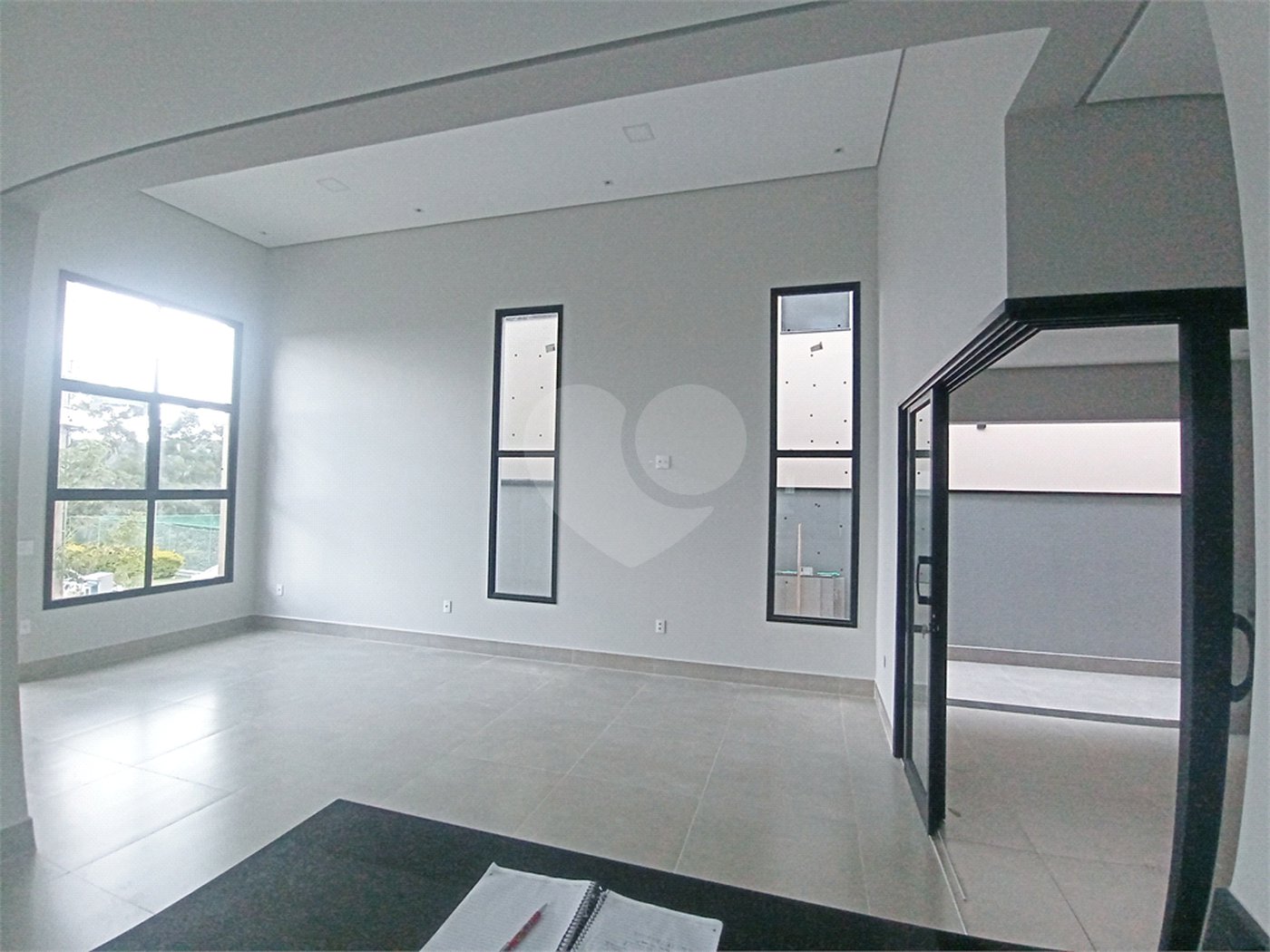 Casa à venda com 3 suítes no condomínio Vita Verdi, Valinhos - SP