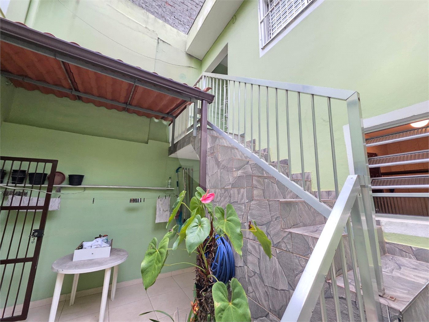 Sobrado à venda com 3 quartos em Rio Pequeno, São Paulo, SP