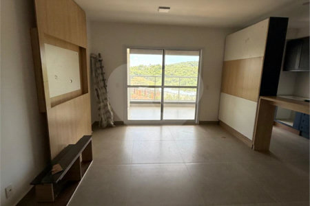 Apartamento para alugar com 3 suítes em Vila Helena, Atibaia, SP