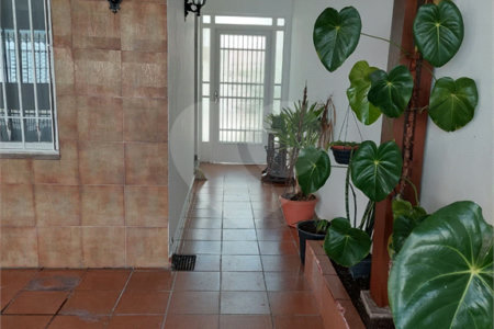 Sobrado à venda com 3 quartos, sendo 1 suíte, em Vila Mascote, São Paulo, SP