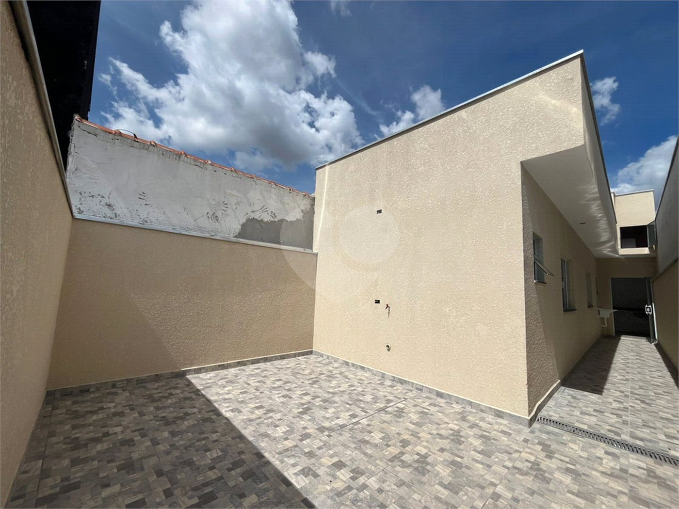 Casa de Vila à venda com 2 quartos, sendo 1 suíte,  em Parque São Bento, Sorocaba, SP