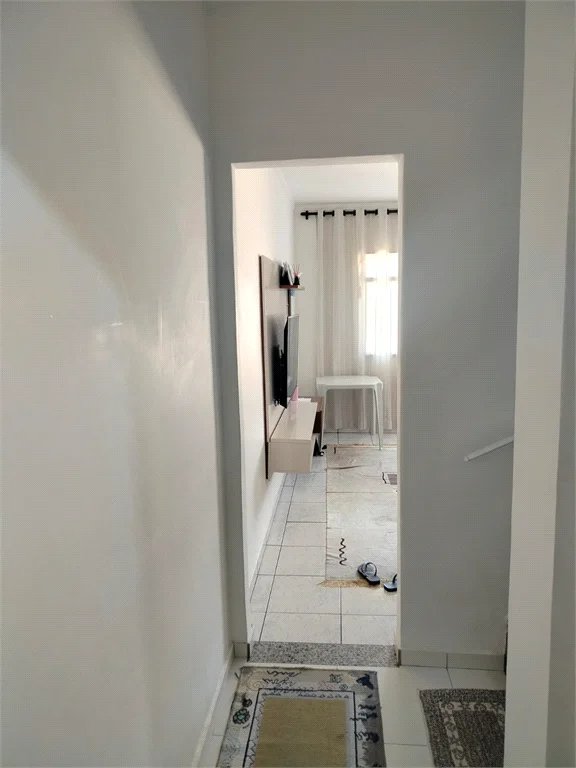 Sobrado à venda com 2 quartos em Jardim Santa Rosa, Taboão da Serra, SP