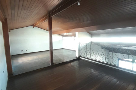 Casa para alugar com 4 quartos, sendo 3 suítes, em Alvinópolis, Atibaia, SP