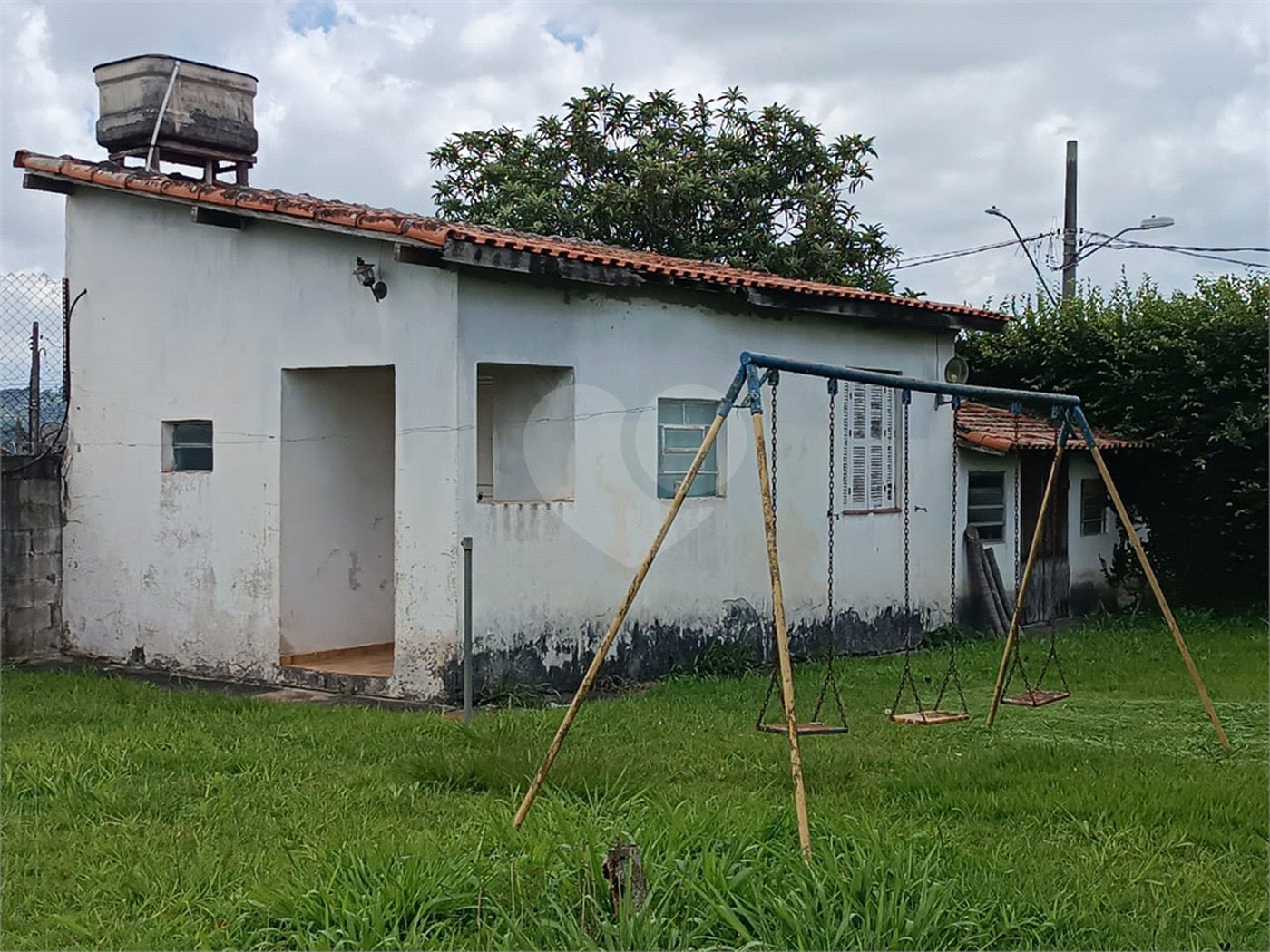 Casa à venda com 3 quartos em Vila Santa Rosália, São Roque, SP