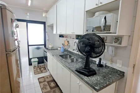 Apartamento à venda com 3 suítes em Vila Suzana, São Paulo, SP