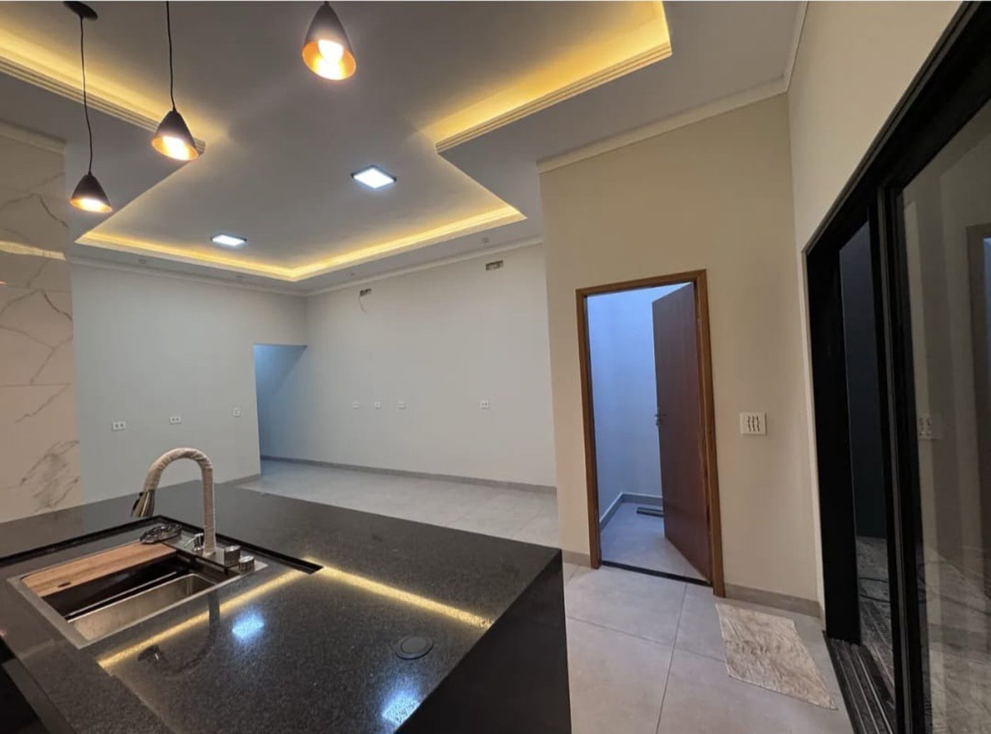 Casa à venda com 2 quartos, sendo 1 suíte,  em Santa Helena, Três Lagoas, MS
