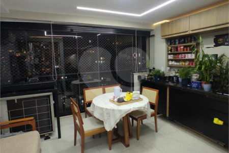 Apartamento à venda com 3 quartos, sendo 2 suítes, em Barra Funda, São Paulo, SP