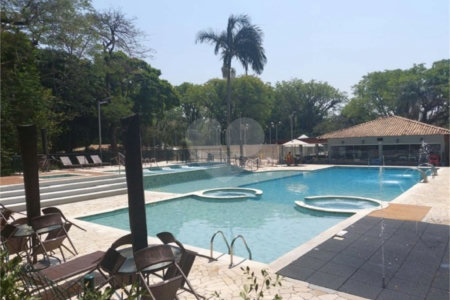 Casa à venda com 4 suítes no condomínio Reserva Colonial, Valinhos - SP