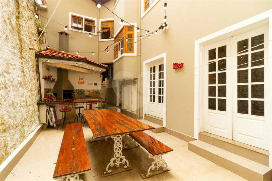 Casa à venda com 4 quartos, sendo 2 suítes, no condomínio Da Serra, São Paulo - SP