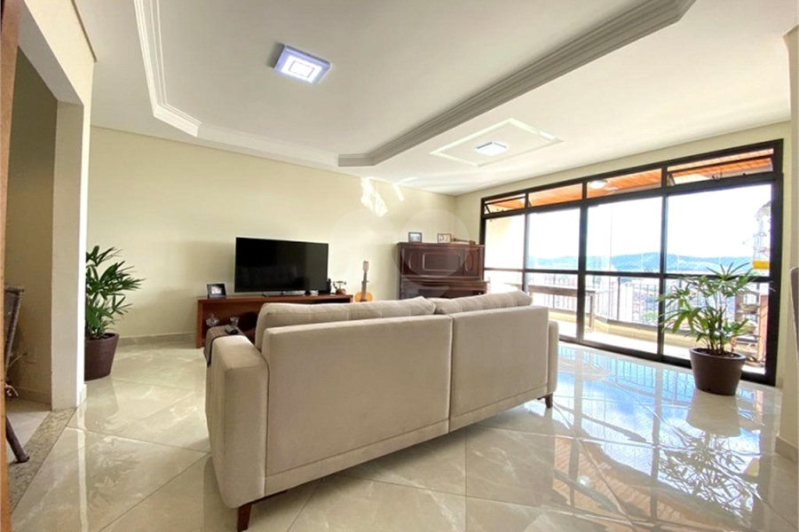 Apartamento à venda com 3 quartos, sendo 1 suíte, em Vila Rosália, Guarulhos, SP