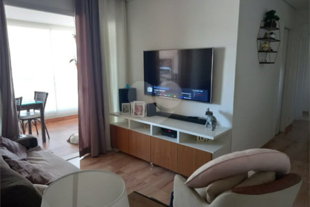 Apartamento à venda com 3 quartos, sendo 1 suíte, em Vila Maria Alta, São Paulo, SP