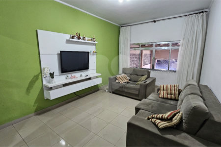 Casa à venda com 2 quartos, sendo 1 suíte, em Jaguaribe, Osasco, SP