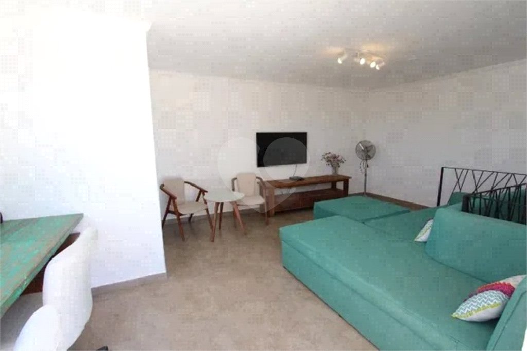 Apartamento à venda com 3 quartos, sendo 1 suíte, em Conjunto Residencial Trinta e Um de Março, São José dos Campos, SP