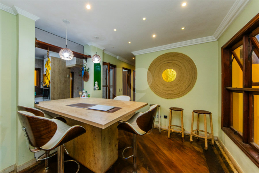 Casa à venda ou para alugar com 4 quartos, sendo 3 suítes,  no condomínio Da Serra, São Paulo - SP