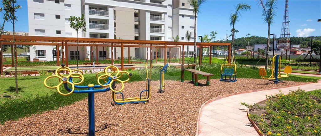 Apartamento à venda com 3 quartos, sendo 1 suíte,  em Vila Suissa, Mogi das Cruzes, SP