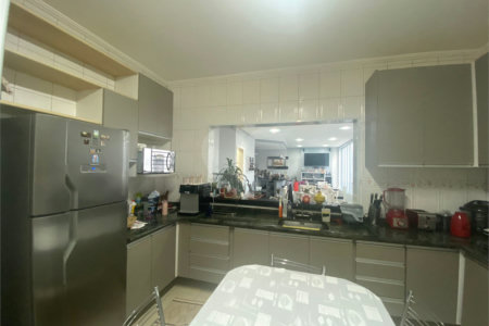 Casa à venda com 4 suítes no condomínio Okinawa, Paulínia - SP