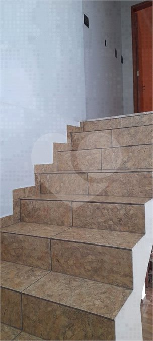 Sobrado à venda com 6 quartos, sendo 3 suítes, em Vila Divina Pastora, São Paulo, SP