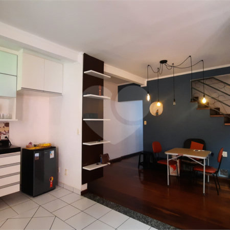 Casa de Vila à venda com 4 quartos, sendo 2 suítes, em Granja Julieta, São Paulo, SP