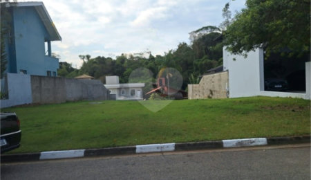Terreno à venda com 1 suíte no condomínio Bosque de Grevilea, Vinhedo - SP