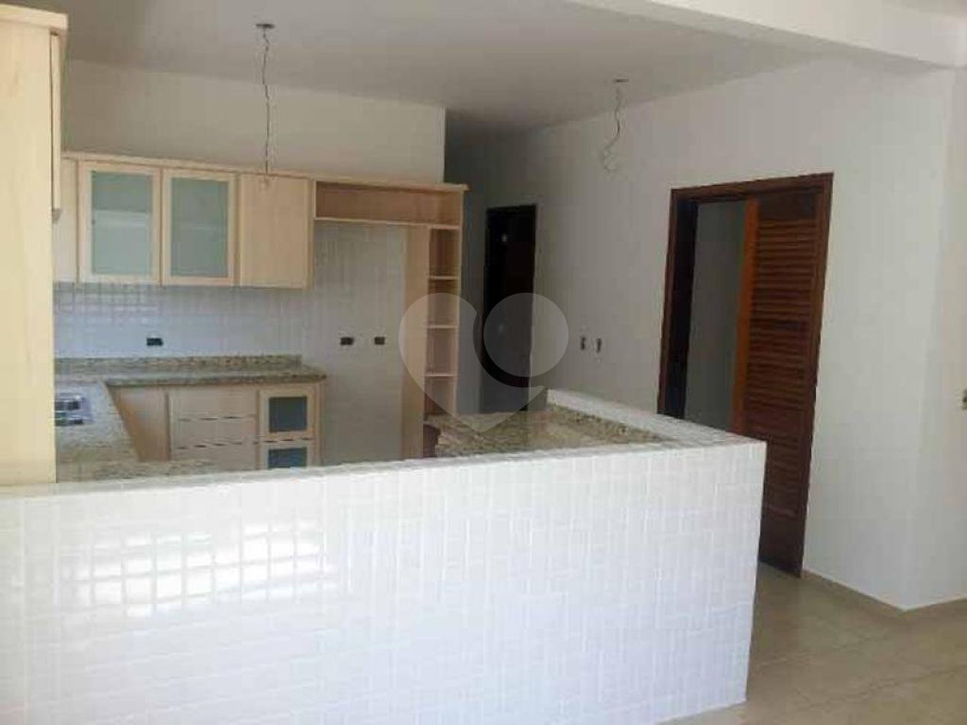 Sobrado à venda com 4 quartos, sendo 2 suítes, em Jardim Floresta, São Paulo, SP